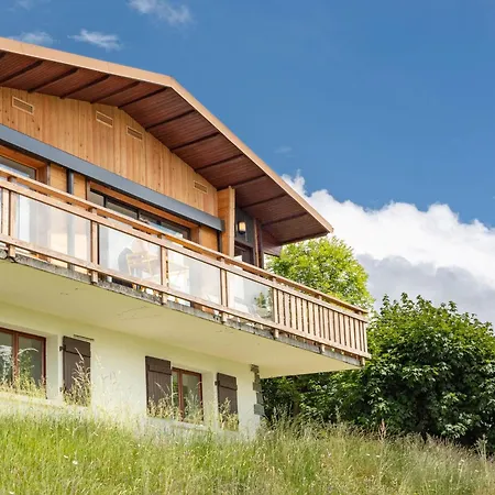 Les Genets, Vue Imprenable Sur Le Chalet