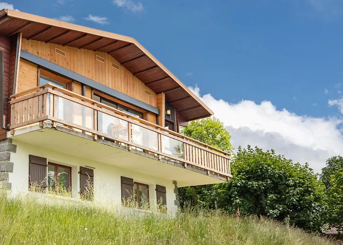 Les Genets, Vue Imprenable Sur Le Chalet