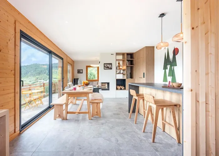 Les Genets, Vue Imprenable Sur Le 샬레 제라르메르